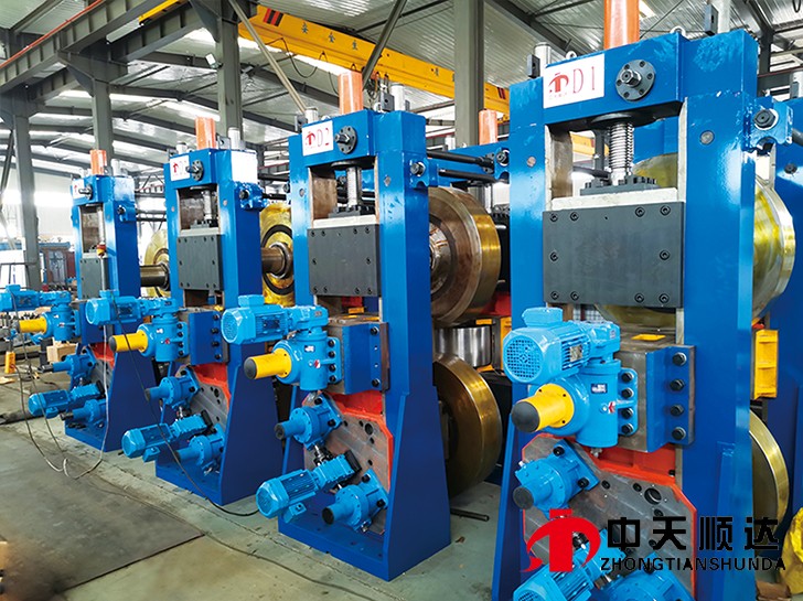 冷彎成型機(jī)